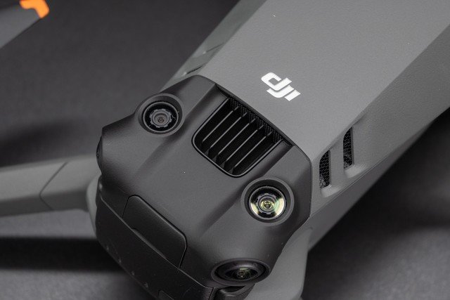 【有料评测】大疆Mavic 3 Pro评测:三摄系统4/3画幅哈苏相机旗舰无人机