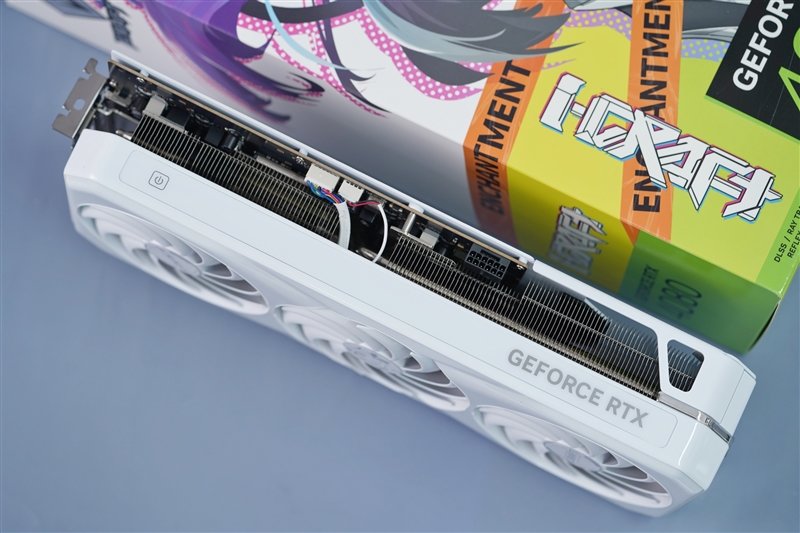 高颜值+顶级做工!铭瑄RTX 4080 iCraft OC16G瑷珈显卡评测:三风扇稳压71℃