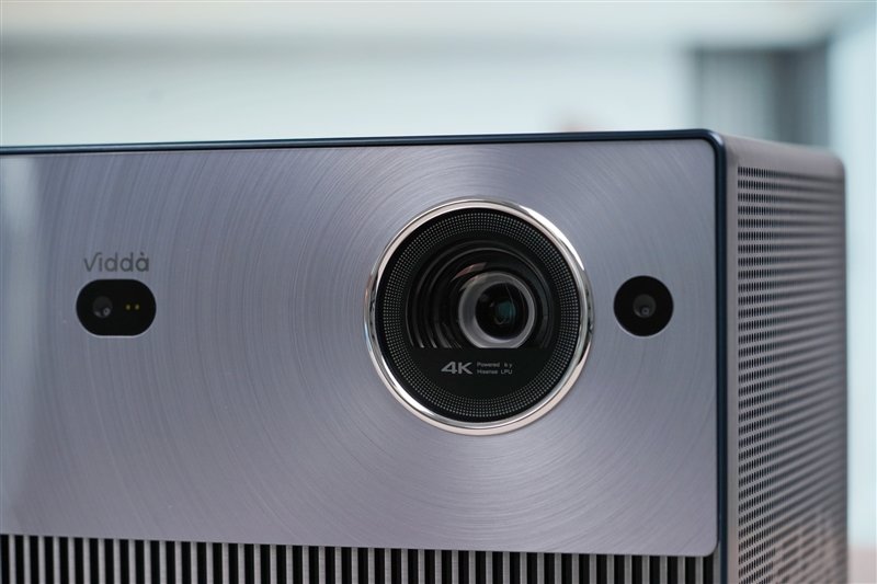 色彩亮度我都要!Vidda C1S评测:三色激光画质优秀 同亮度碾压单激光