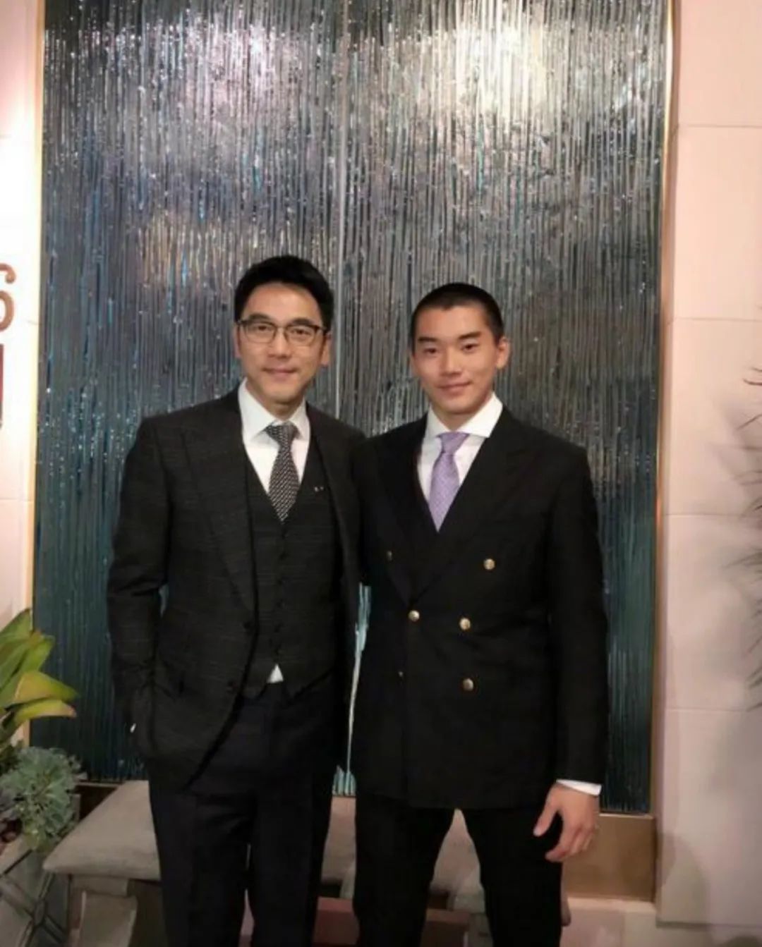 还记得林依轮的大儿子吗？爱情事业双丰收？