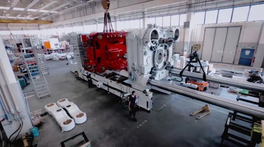 6000吨级压铸机Giga Press
