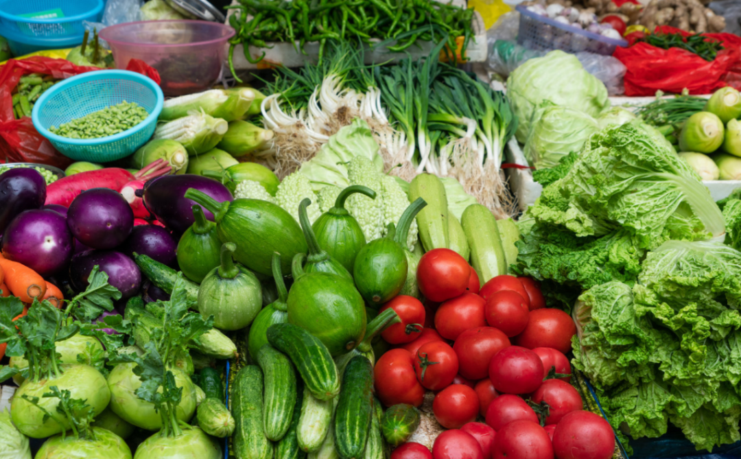 爆炒加工后的蔬菜及时冷藏保存,就不用担心亚硝酸盐含量丨图虫创意