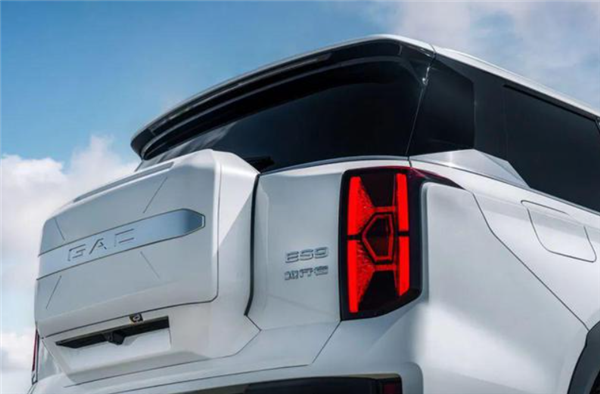 30万能拿下!广汽传祺旗舰插混SUV ES9配置曝光:6座、7座两种布局