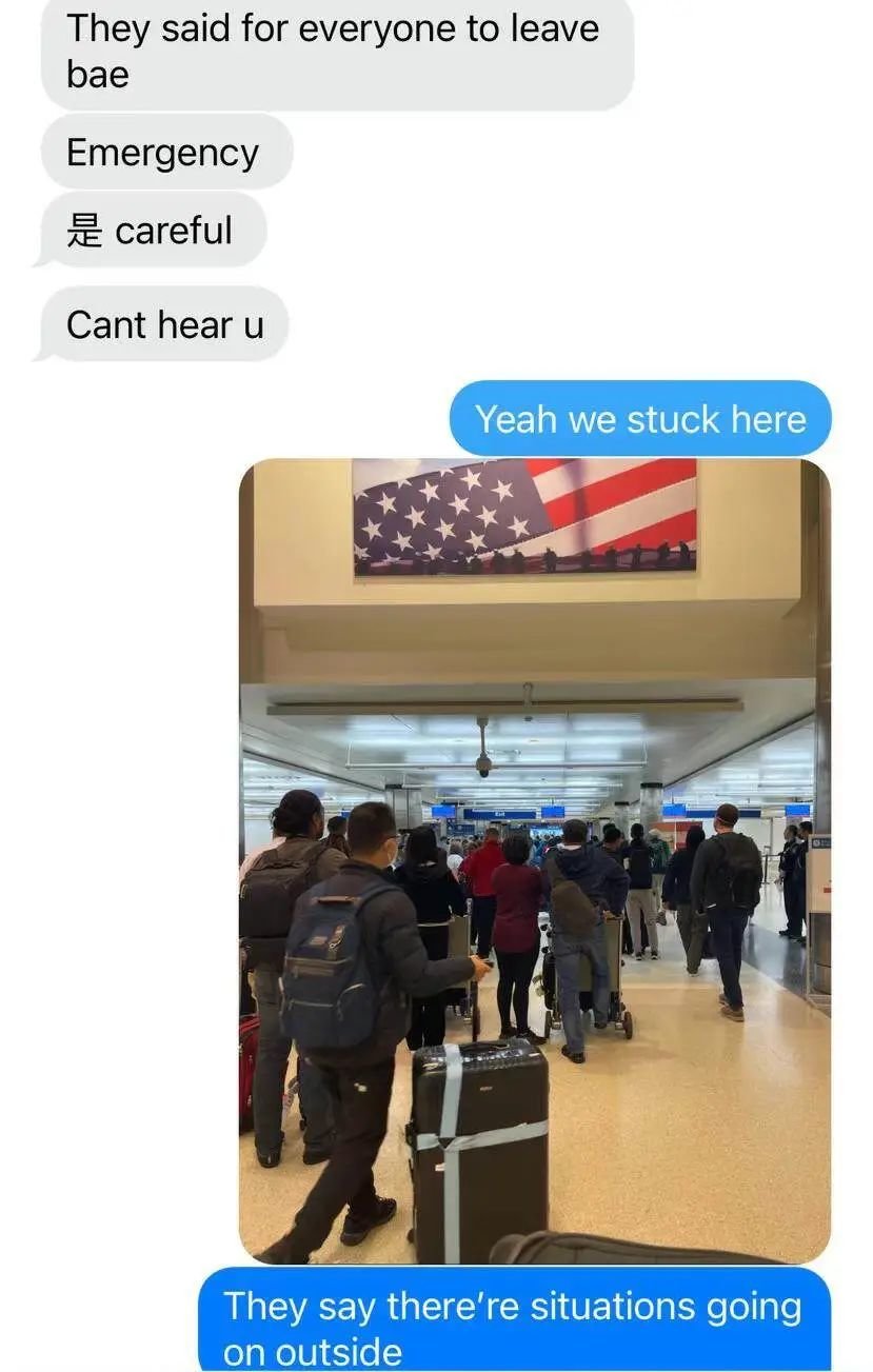 落地美国等行李时,Mark又发短信给我,说好像机场有人藏匿炸弹!他因此被转移到另一栋楼。这啥事儿啊,太戏剧了,团聚近在眼前,又这样。