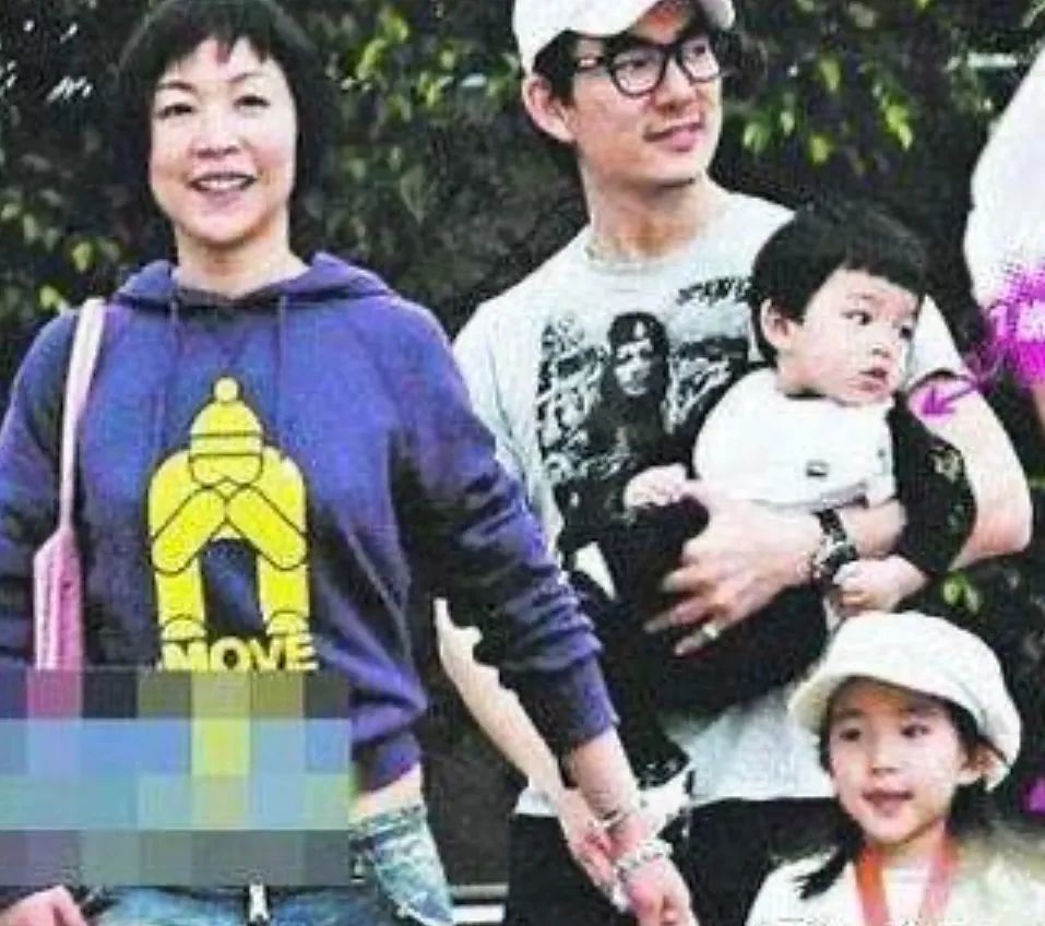 还记得任贤齐的女儿吗？去美国读书了？