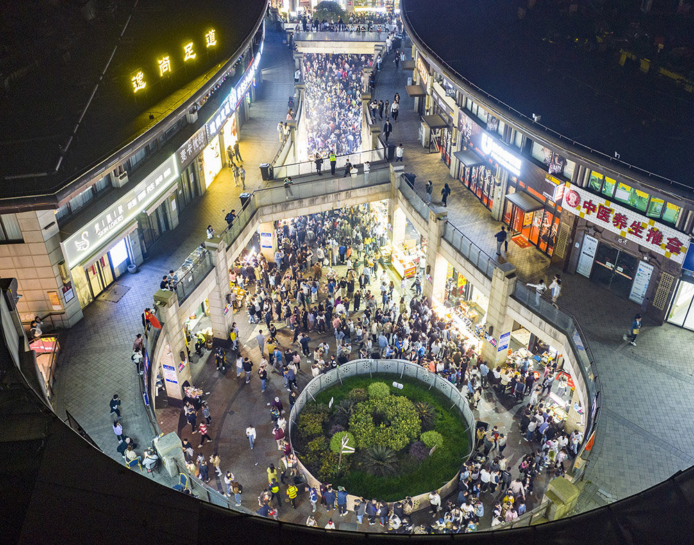 打卡上海泗泾夜市,主打一个烟火气