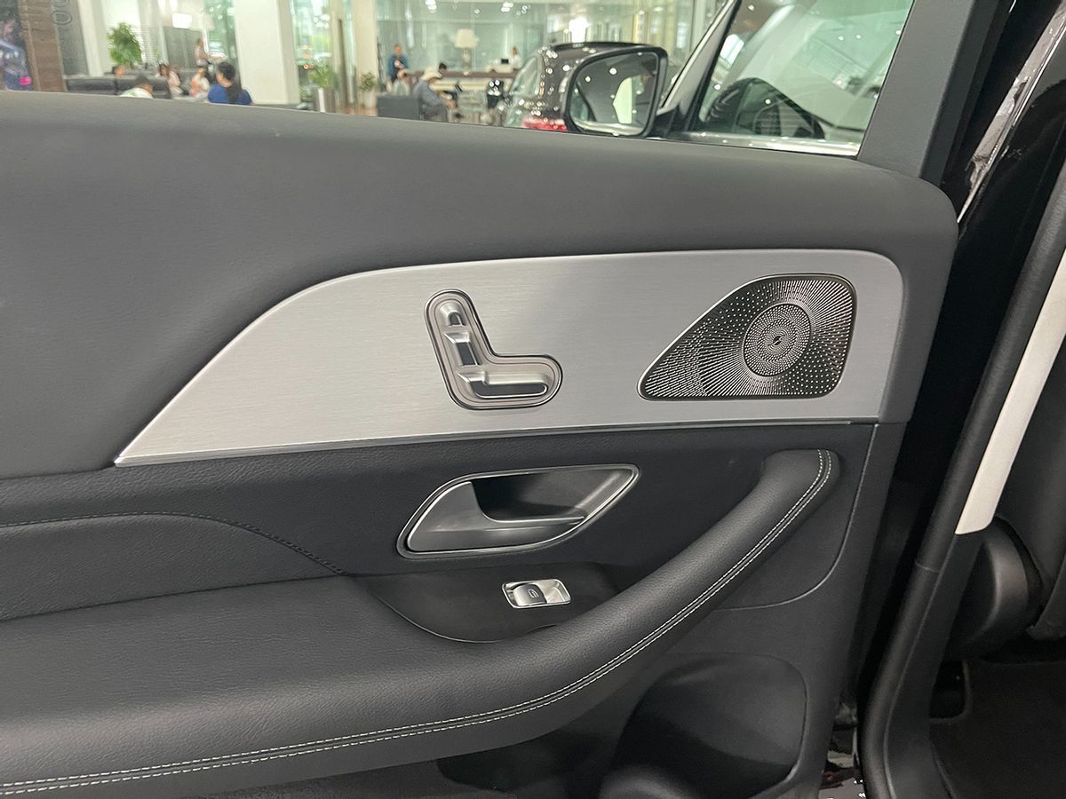 尽快国产吧!价格和空间打不过宝马X5,2024款奔驰GLE到店实拍