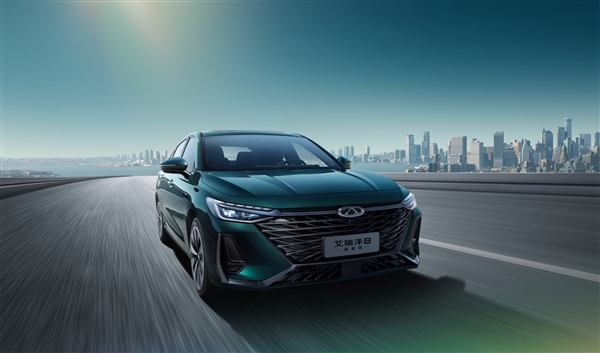 12.99万起!奇瑞艾瑞泽8高能版上市:2.0T硬刚长安UNI-V、影豹R