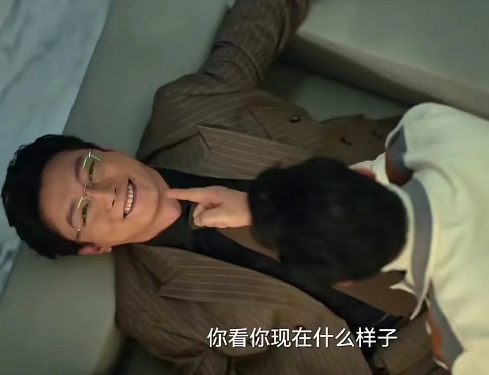 嗑他俩的有福了，嫂子都盖章允许了…