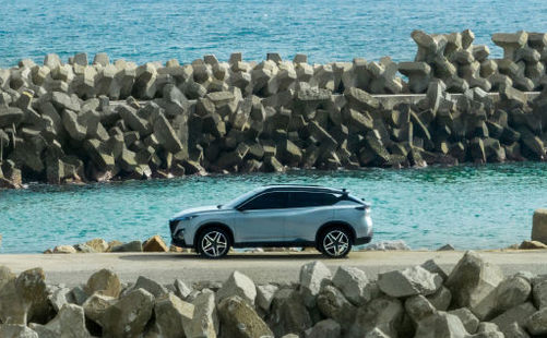 电子后视镜、AR--HUD上车!东风皓瀚DH-i旗舰型开售:13.69万元