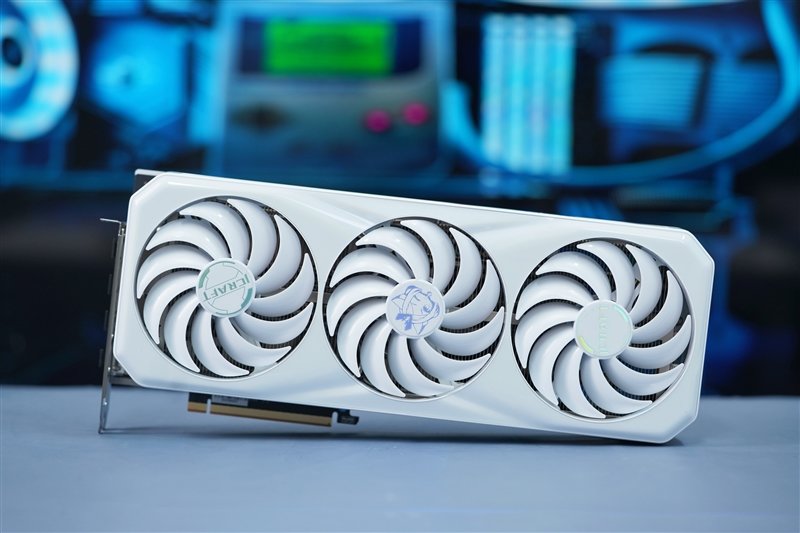 高颜值+顶级做工!铭瑄RTX 4080 iCraft OC16G瑷珈显卡评测:三风扇稳压71℃