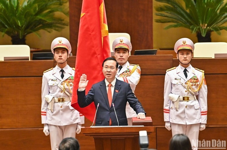 ◆越南国家主席武文赏宣誓就职。