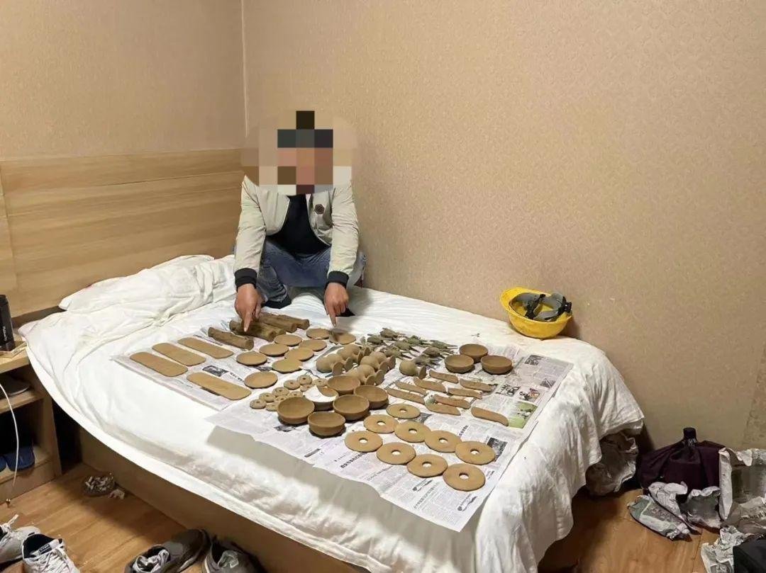 西安高新警方破获假文物诈骗案（2021年西安卖假古董一案）