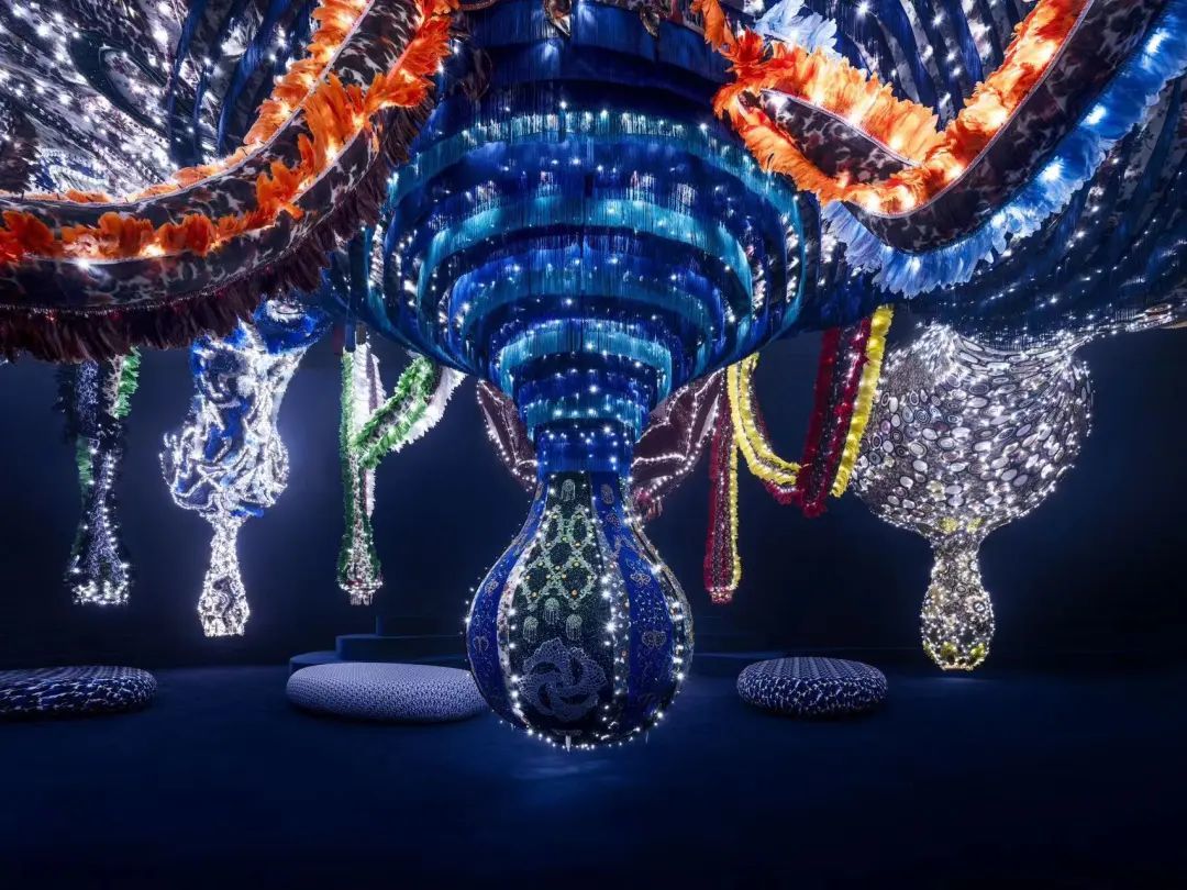 8月4日（周日），来自密歇根州的美国陆军军官阿尔玛·库珀（Alma  Cooper）被评选为美国小姐，成为2023年度第三位获得该称号的选手，此前的冠军意外辞职。  22岁的库珀拥有斯坦福大学的数据科学硕士学位。在选美比赛中，她战胜了包括泳装和晚礼服环节在内的50名选手。来自 ..., image size:1080x810