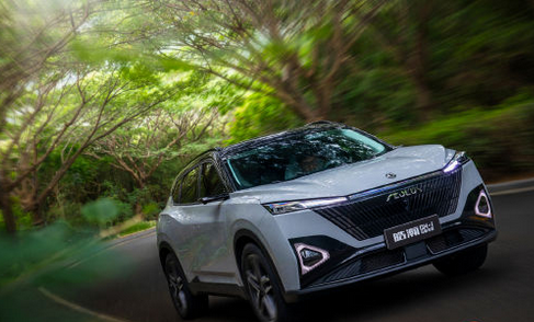 电子后视镜、AR--HUD上车!东风皓瀚DH-i旗舰型开售:13.69万元