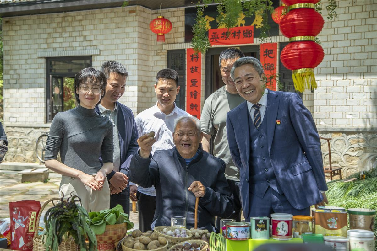 最美新农人丨瞧，我在大别山“上新”了！