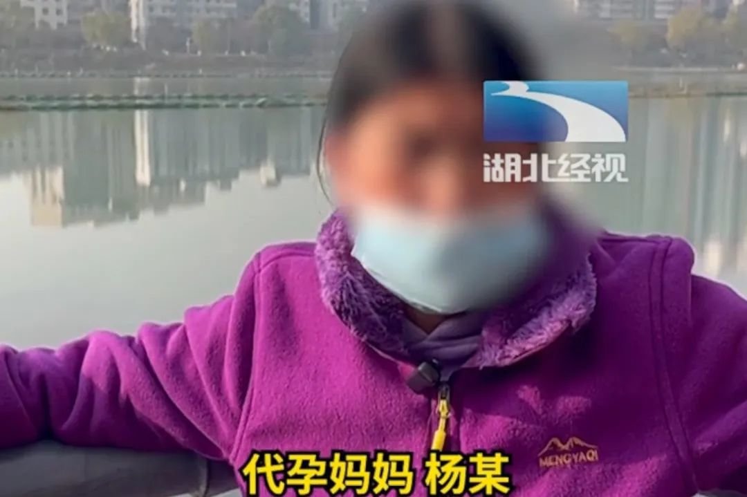 打击非法代孕机构是必需的,法律应当雷厉风行不手软。但是,如果用女性的身体来牟利的环境依然存在的话,这些罪恶的产业就很难彻底消除。