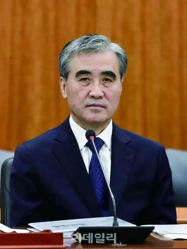 权春泽