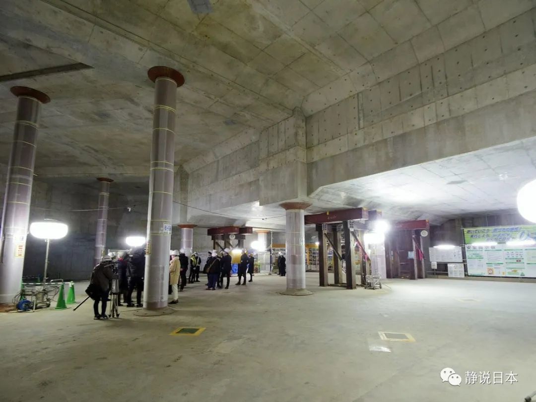 东京渋谷车站前广场的下面，是一个可蓄水3900万吨的地下蓄水库。