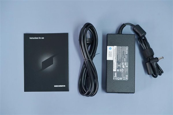 八核酷睿+满血RTX 3060!机械革命极光Pro图赏