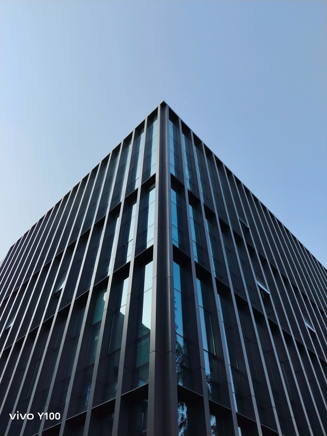 vivo Y100值不值得买?全卖点解析帮你搞懂