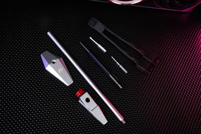iGame RTX 4070 Ti ADOC首测 价格砍半的3090Ti你买吗?