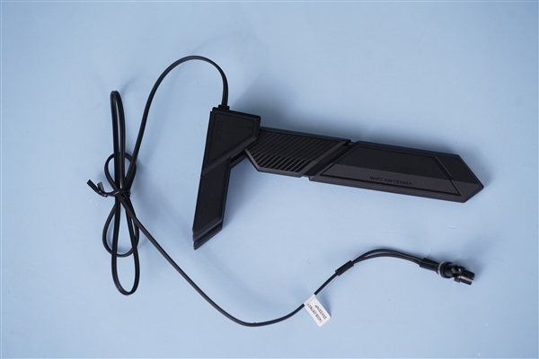 支持14代酷睿!ROG MAXIMUS Z790 DARK HERO主板图赏