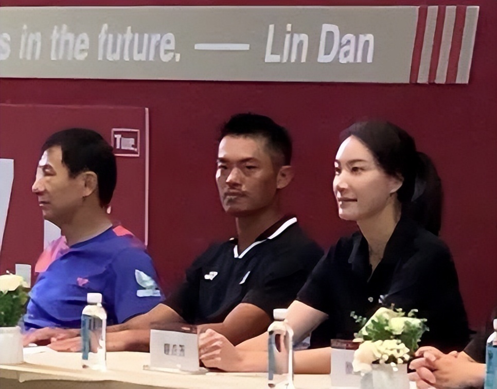 前国羽女单名将冲上热搜!15年前痛失大满贯,如今成品牌创始人_凤凰网