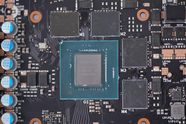 年轻人的第一只“大橘”!COLORFIRE RTX 4060 Ti橘影橙图赏