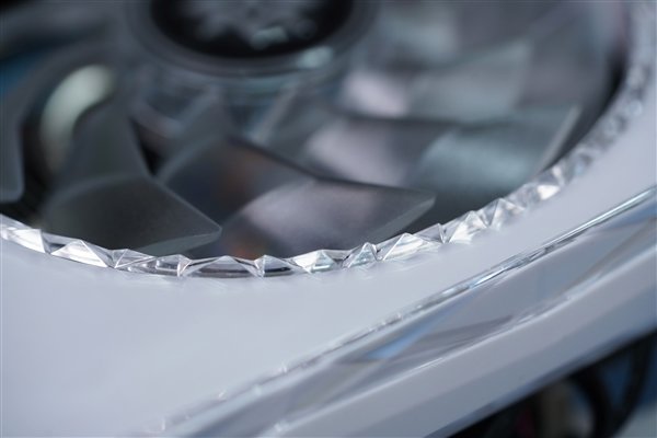 纯白千层镜!影驰RTX 4060 Ti 8GB星曜OC图赏