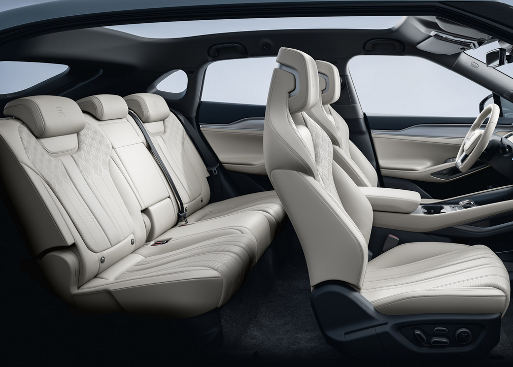 比亚迪宋L上市 比预售价便宜3万 好像也没啥惊喜