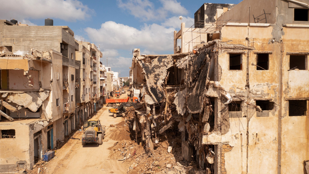 当地时间2023年9月20日，利比亚德尔纳，洪灾后建筑严重受损。