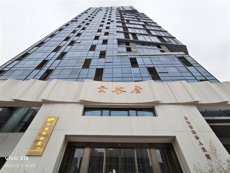 8mm机身下的续航王者!vivo S18评测:5000mAh超薄蓝海电池 轻松用一天半