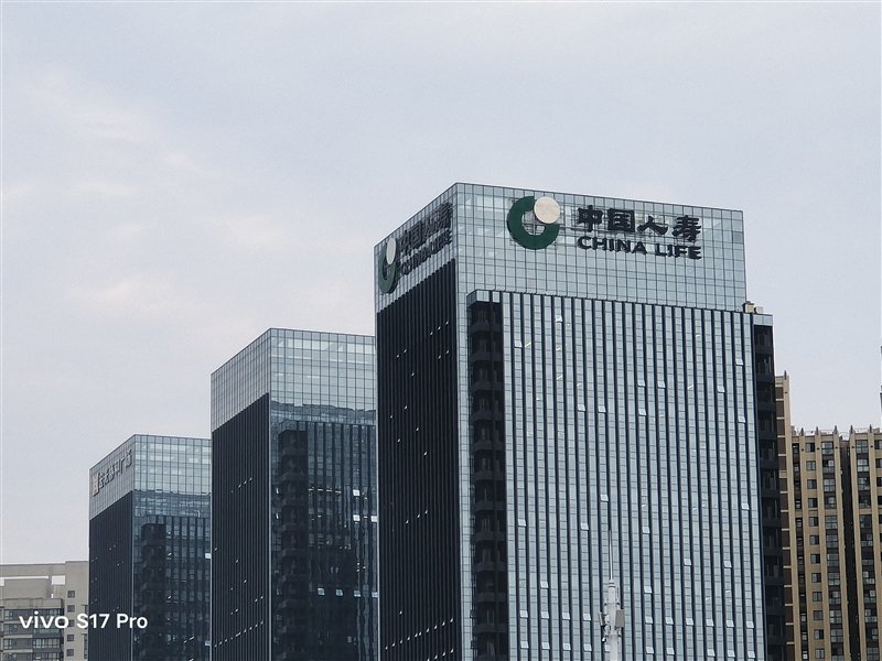8mm机身以下我最能打!vivo S17 Pro评测:3499元轻薄手机之王