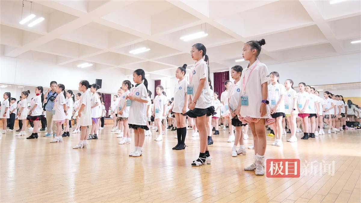 2023年湖北省青少年体育舞蹈夏令营开营啦