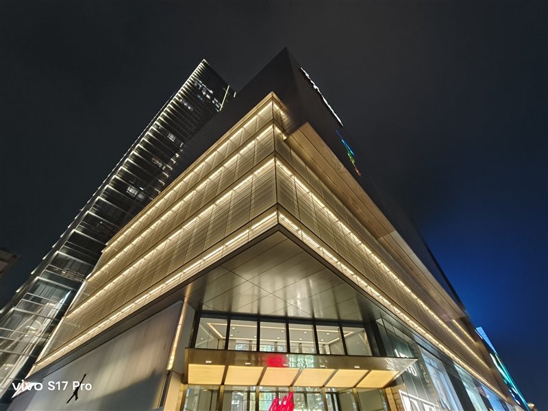 8mm机身以下我最能打!vivo S17 Pro评测:3499元轻薄手机之王