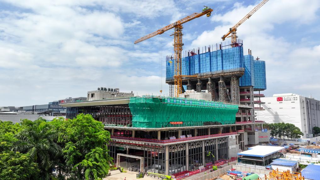 这是建设中的河套深港科技创新合作区首批重点项目河套壹号（原名：深港科创综合服务中心）（无人机照片，8月30日摄）。新华社记者 梁旭 摄