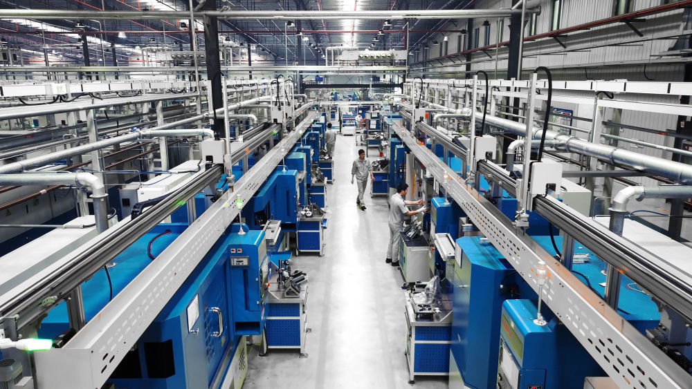 位于浙江常山的全球滚动轴承制造龙头企业斯凯孚（SKF）圆锥滚子轴承及圆柱滚子轴承生产基地二期项目（资料照片）。新华社发