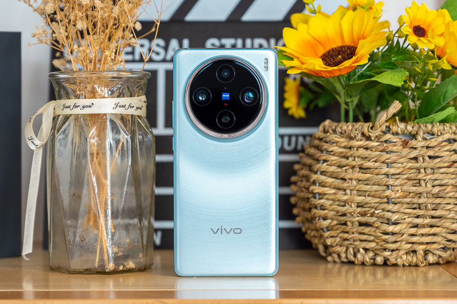 vivox100pro体验手机影像新高度10倍长焦战夜景