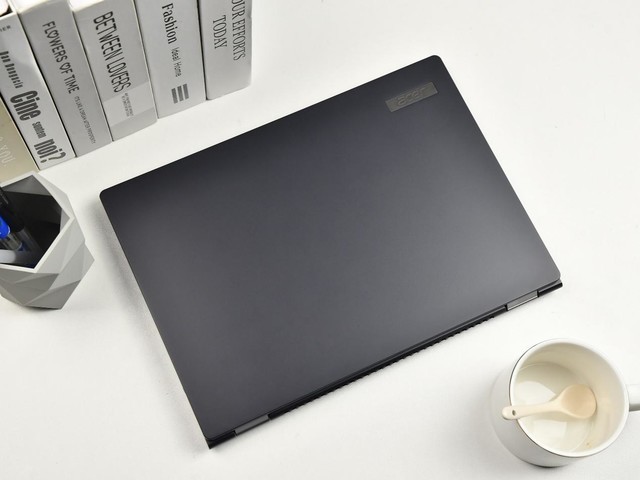 1.1kg超轻Evo认证商务本 宏碁TravelMate航海家P6评测