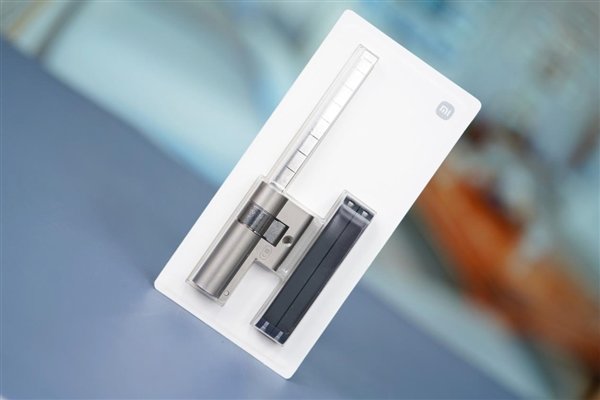 可视屏+猫眼配齐!小米智能门锁M20大屏猫眼版图赏