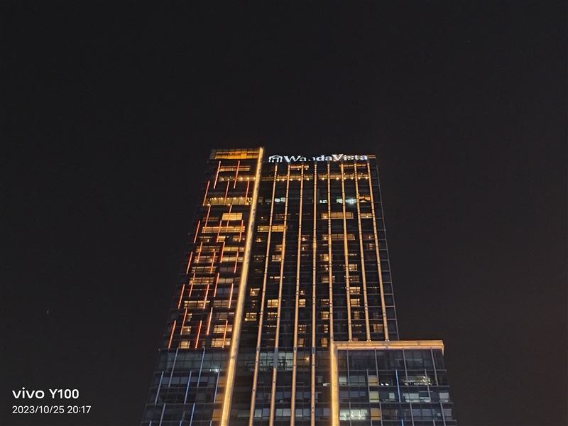 5000mAh电池轻松用一天半!vivo Y100评测:名副其实的千元高颜值续航神机