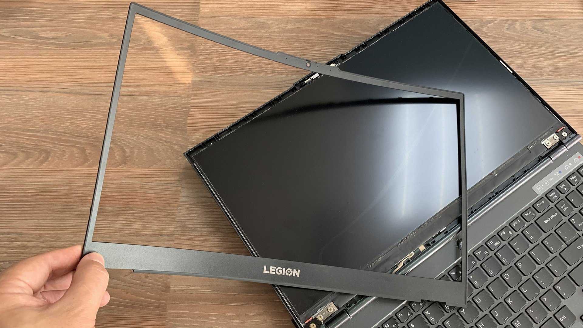 本不该发生的杯具 联想拯救者笔记本电脑换屏记