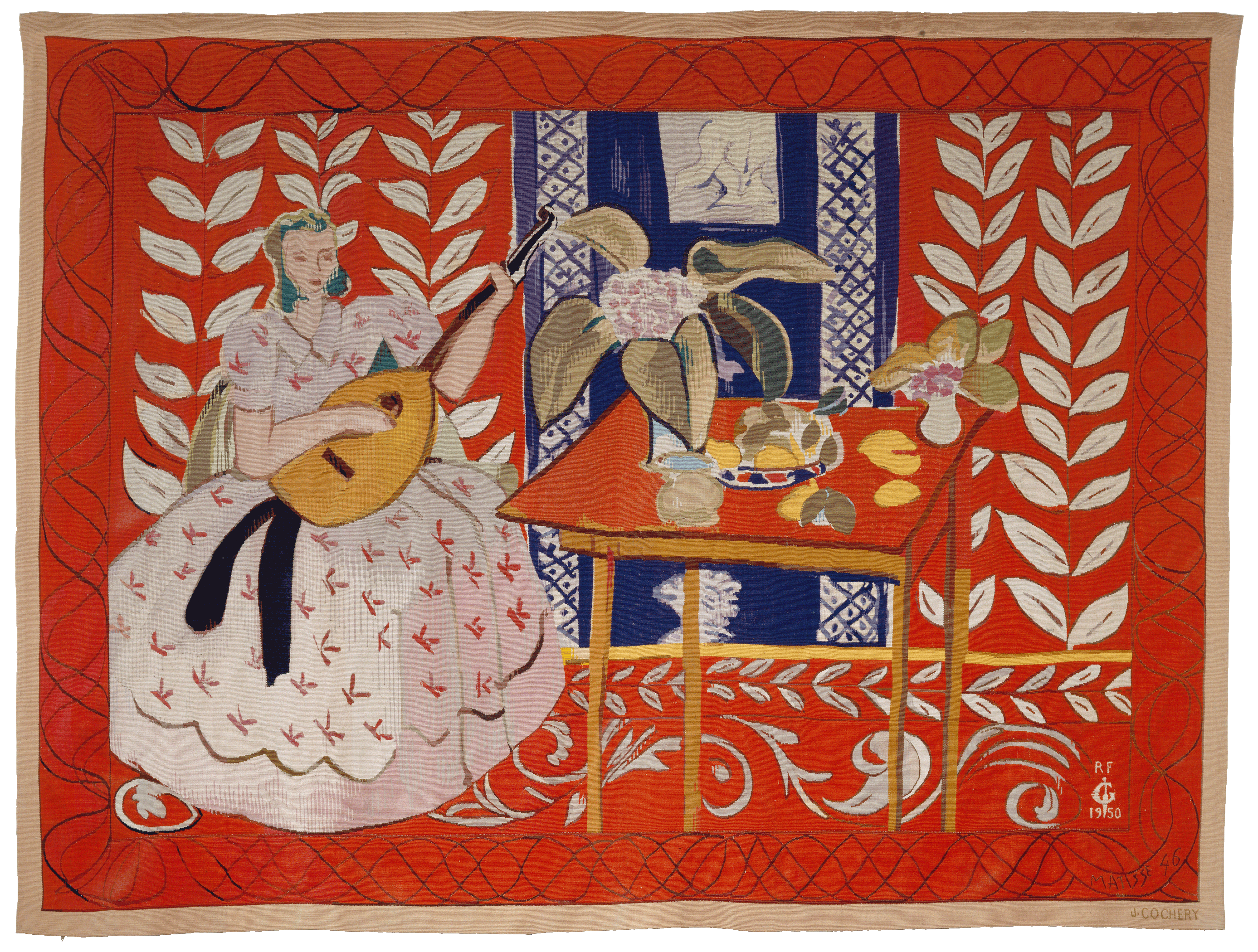 亨利·马蒂斯，《弹鲁特琴的女子》，1949年5月14日-1950年10月23日，羊毛，哥白兰制造厂根据马蒂斯的设计图稿采用直立式经纱织造而成，158.5 × 212 cm，艺术家自留版2/2。法国北方省省立马蒂斯美术馆，勒卡托-康布雷齐 。亨利·马蒂斯捐赠，1952年，Inv. 1952-64。图片由法国北方省省立马蒂斯美术馆，佛洛里安·克莱奈芬提供。
