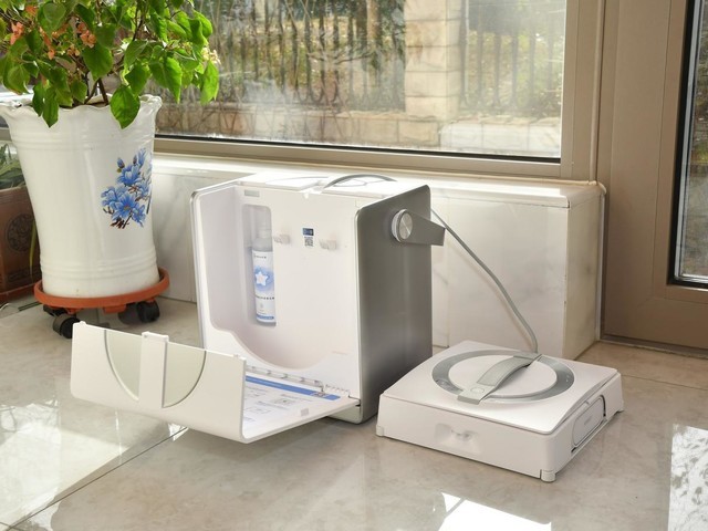 收线麻烦?擦不干净?科沃斯窗宝W2 PRO颠覆你对擦窗机器人的认知