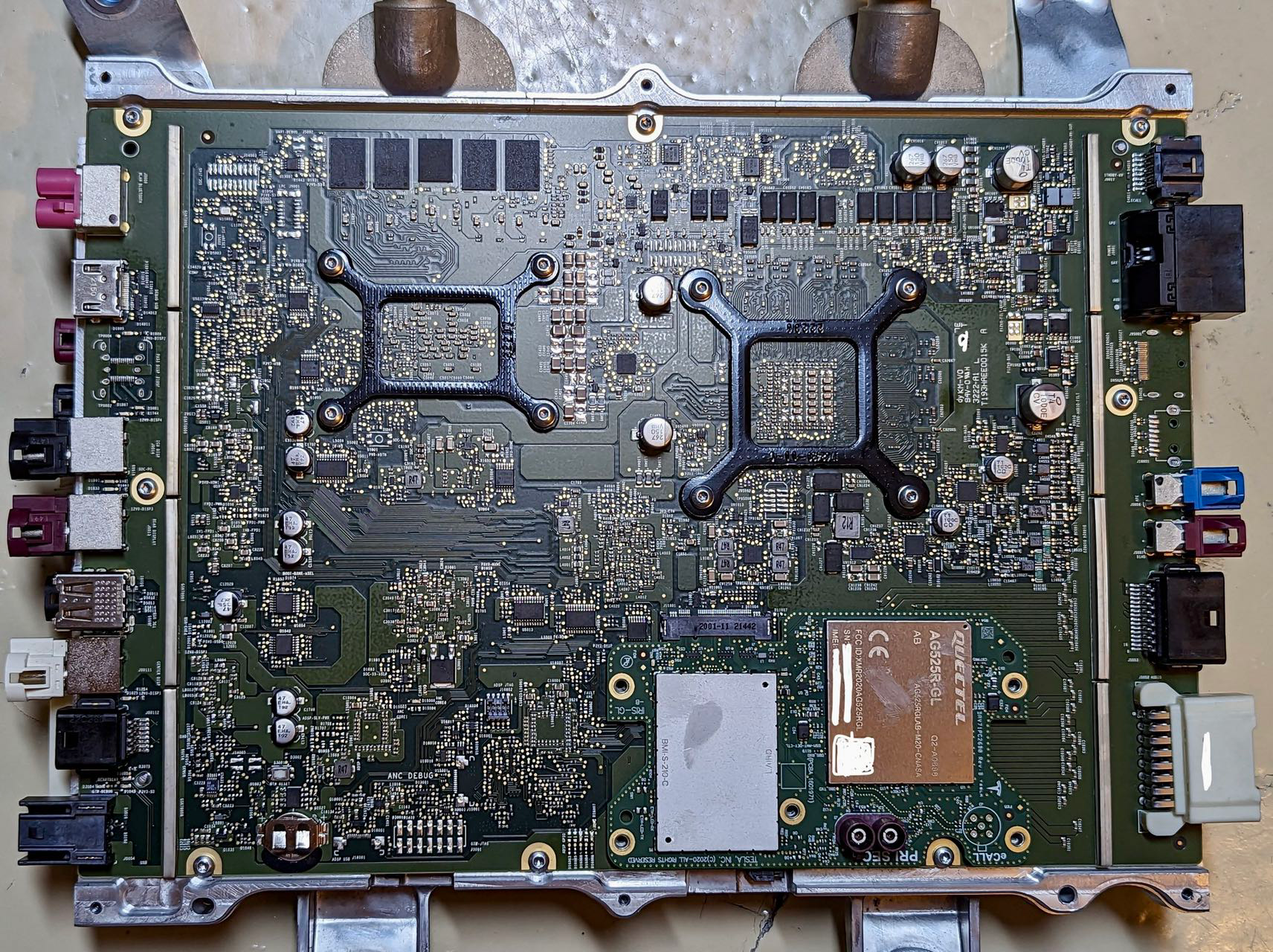 现在买特斯拉fsd会成冤大头hw40装车内核提升不大