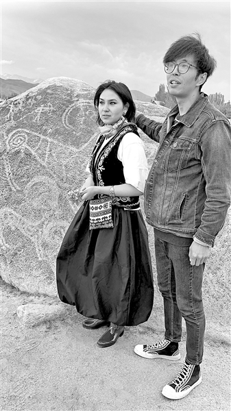 吉尔吉斯斯坦的橙子和皮特