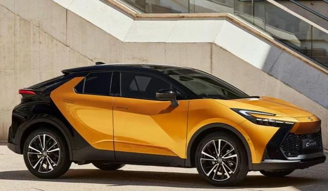 丰田新一代chr国内曝光外观大改4s店现款65折甩卖