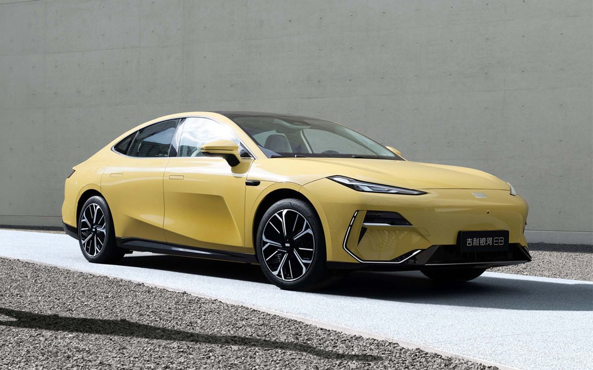 小鹏X9/银河E8/宝马i5,这三款纯电车将在1月上市,实力都不错!