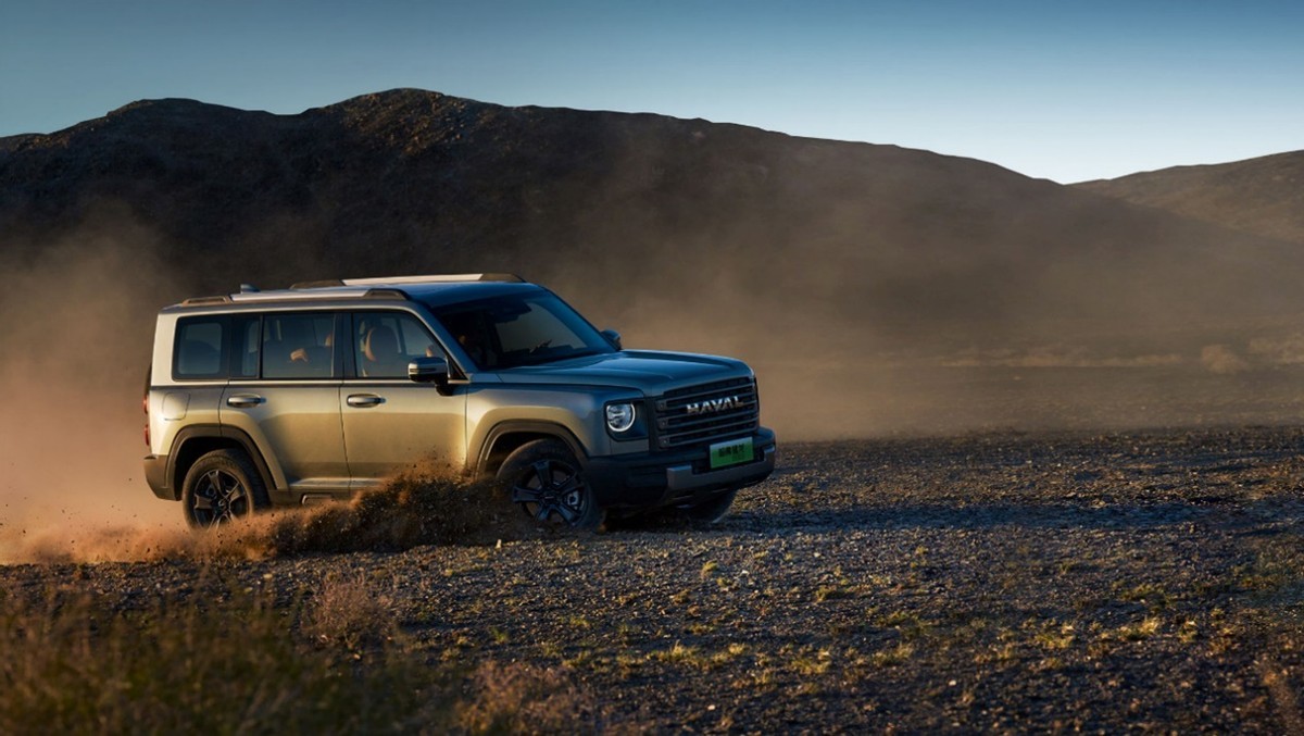 电四驱+外挂备胎 哈弗猛龙是一台更硬的大狗吗?